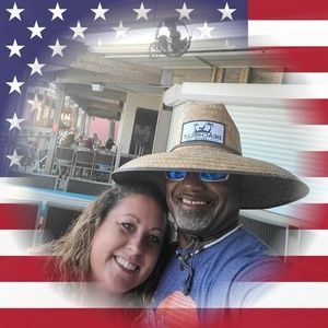 Meet your Posher, Derrick